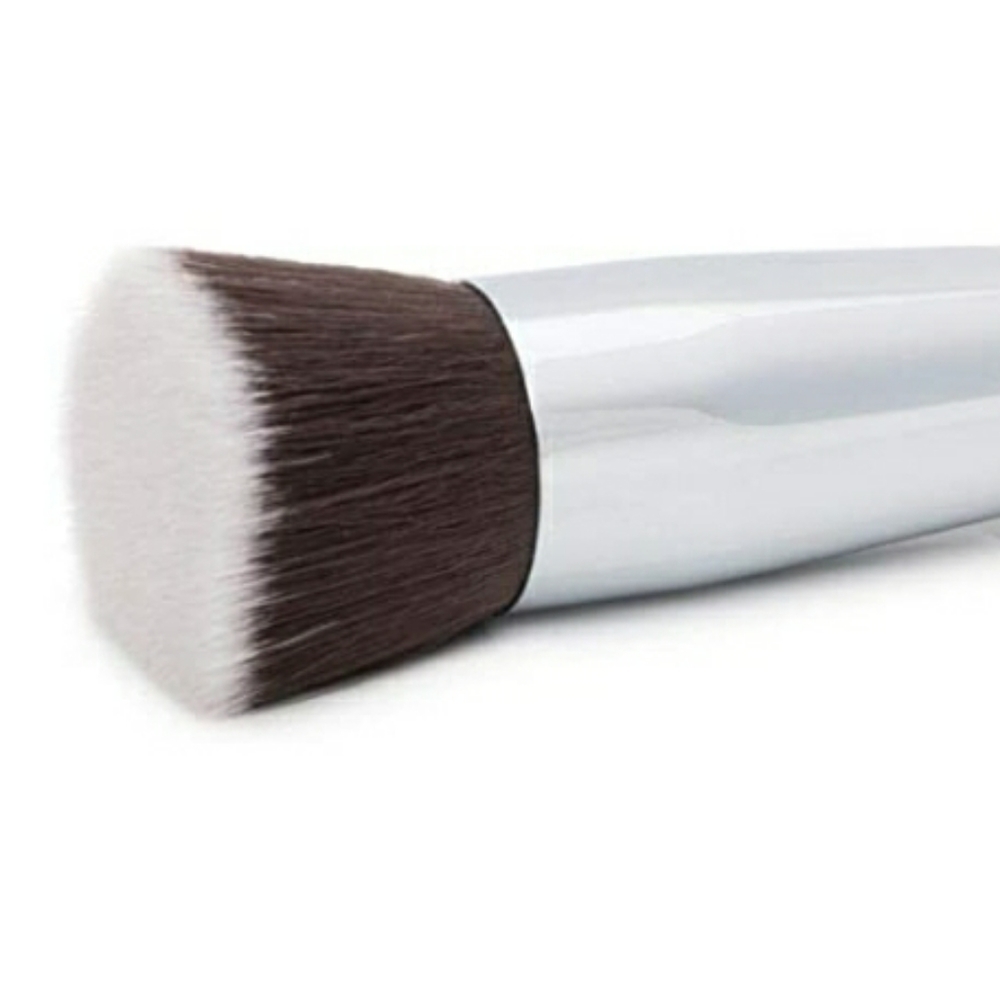 NEW! Makeup brush - Picture 2 of 5